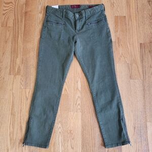 NWT Lucky Brand Layla Capri Jeans in Green Curvy Fit Mid Rise Size 8/29